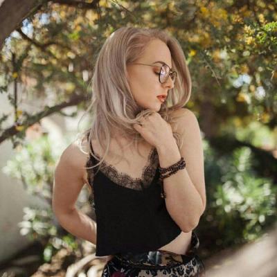 鹿晗唯美小清新头像大全 傻孩子信什么不好非信爱情