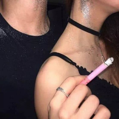 情侣头像一对性感不露脸 最新好看又很幸福的情头