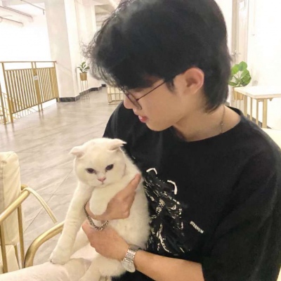 帅气男生风度阳光头像合集 成年人的崩溃都是静悄悄的  