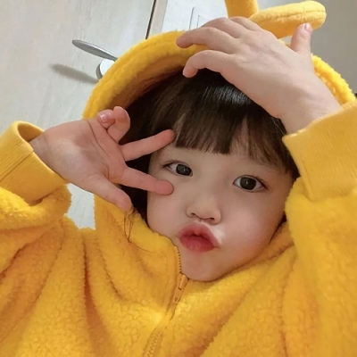 六一儿童节专属的呆萌萌娃不想做大人只想做个童心未眠的宝宝