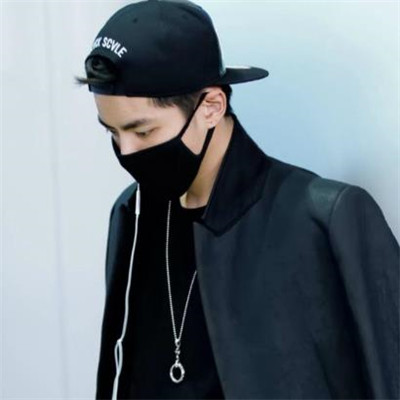 头像吴世勋冷酷帅气图片 你是我不能触及的倾城柔和