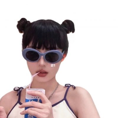 白底很好看的女生风度网红头像大全 白底简洁的女头合集