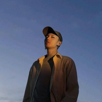 超拽威猛范男生头像精选伤感似小丑 真正要走的人不会说再见