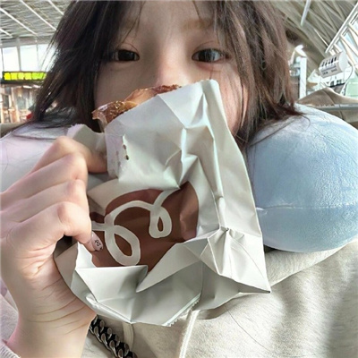 清丽女头白月光感风度 简洁女头很柔和超凡