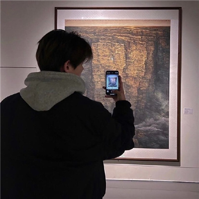 高端感的男头外貌出众帅气 潮流上很流行的男头