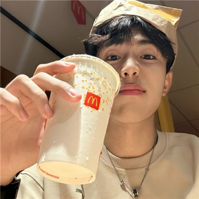 男头独特潮流真人潮男必备 帅气又美好的男头