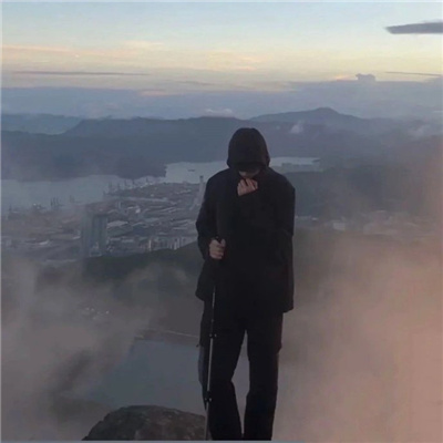 男头潮流高端质感阳光简洁 夏季必备的清爽男头