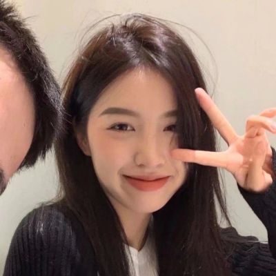 很适合秀恩爱的很甜的情头 甜美风度的情头一人一张